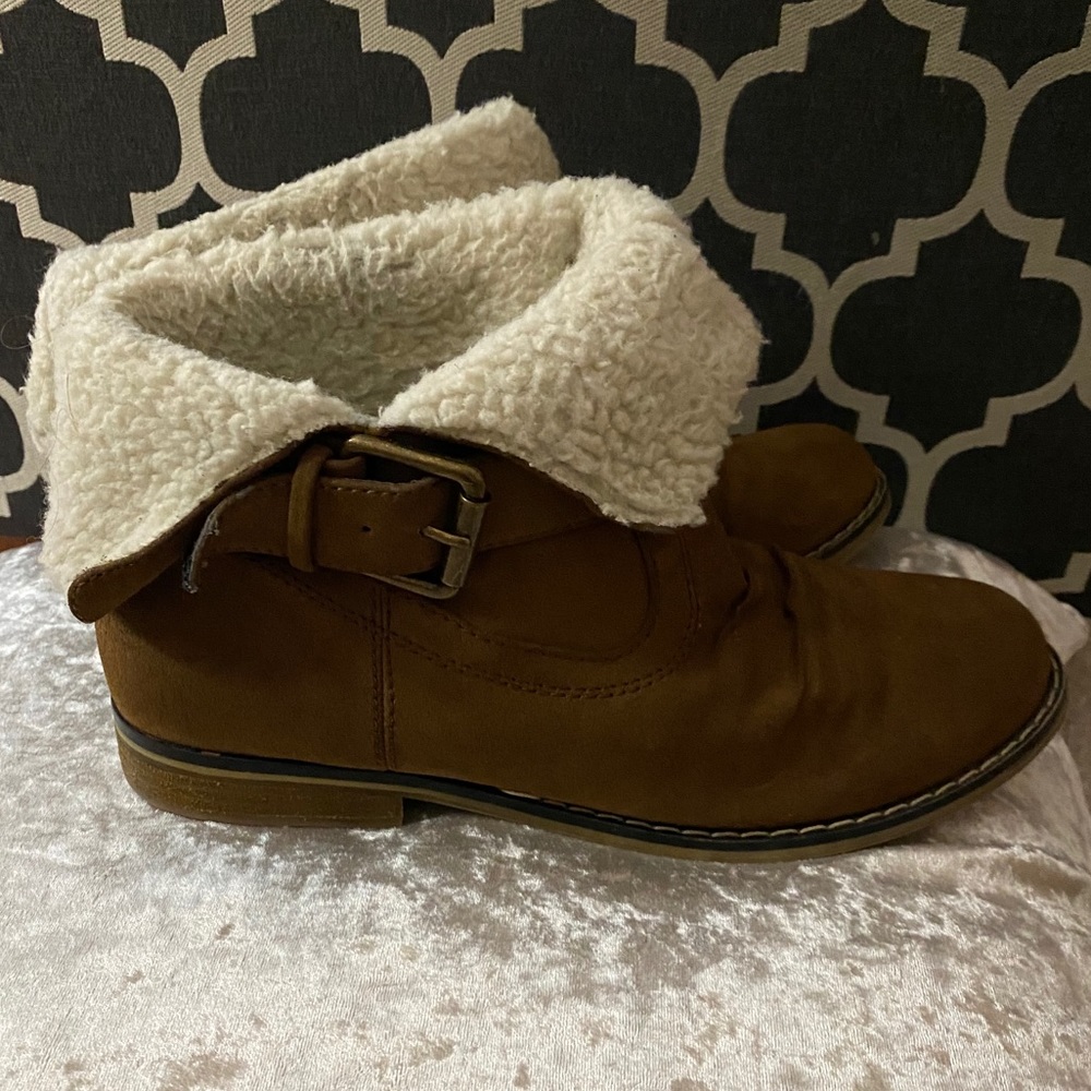 🌟MIA Shearling Ankle Boots🌟 - Picture 3 of 5